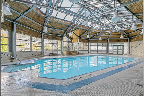 Photo 13 at 1712 - 711 Bay Street, Bay Street Corridor, Toronto