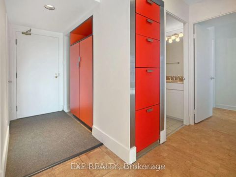 Photo 6 at 805 - 92 King Street E, Yonge Corridor, Toronto