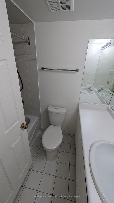 Photo 13 at 23 - 2112 Queen Street, The Beaches, Toronto