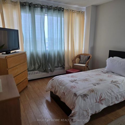 Photo 15 at 2504 - 715 Don Mills Road, Flemingdon Park, Toronto