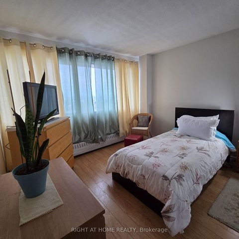 Photo 18 at 2504 - 715 Don Mills Road, Flemingdon Park, Toronto
