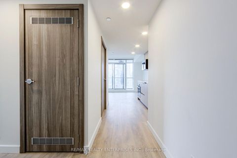 Photo 9 at 1901 - 38 Widmer Street, Waterfront Communities C1, Toronto