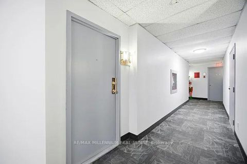 Photo 5 at 109 - 80 Alton Tower Circle, Milliken, Toronto