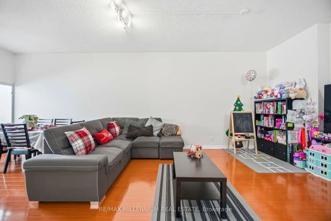 Photo 8 at 109 - 80 Alton Tower Circle, Milliken, Toronto