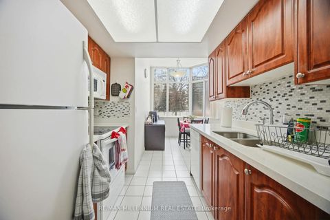 Photo 10 at 109 - 80 Alton Tower Circle, Milliken, Toronto
