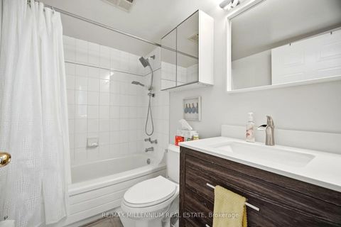 Photo 18 at 109 - 80 Alton Tower Circle, Milliken, Toronto