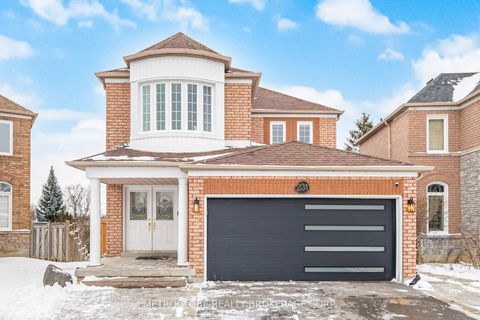 Photo 1 at 231 Matthew Drive, East Woodbridge, Vaughan