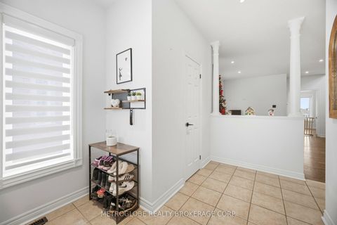 Photo 8 at 231 Matthew Drive, East Woodbridge, Vaughan