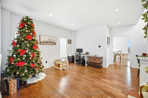 Photo 10 at 231 Matthew Drive, East Woodbridge, Vaughan