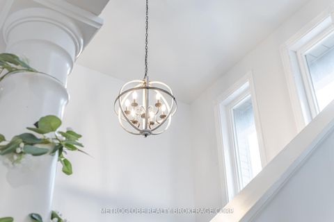 Photo 26 at 231 Matthew Drive, East Woodbridge, Vaughan