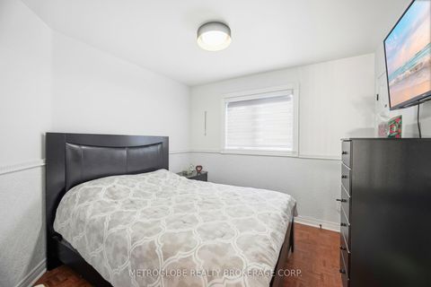 Photo 35 at 231 Matthew Drive, East Woodbridge, Vaughan