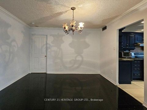 Photo 5 at 506 - 7250 Yonge Street, Yorkhill, Vaughan