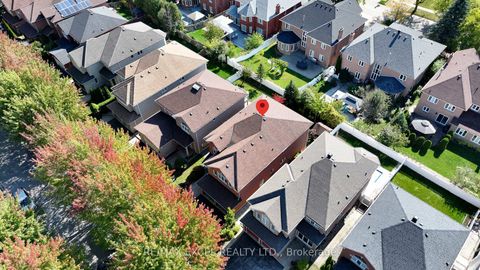 Photo 2 at 65 Falling River Drive, Devonsleigh, Richmond Hill