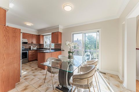 Photo 10 at 65 Falling River Drive, Devonsleigh, Richmond Hill