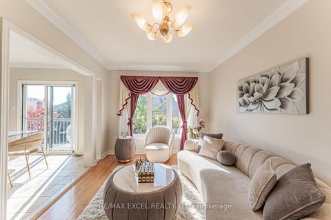 Photo 13 at 65 Falling River Drive, Devonsleigh, Richmond Hill