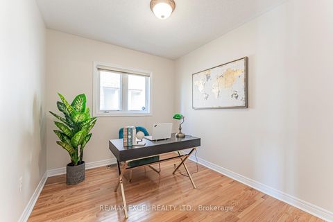 Photo 15 at 65 Falling River Drive, Devonsleigh, Richmond Hill