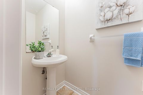 Photo 16 at 65 Falling River Drive, Devonsleigh, Richmond Hill