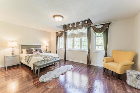 Photo 19 at 65 Falling River Drive, Devonsleigh, Richmond Hill