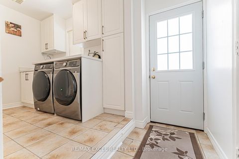 Photo 35 at 65 Falling River Drive, Devonsleigh, Richmond Hill