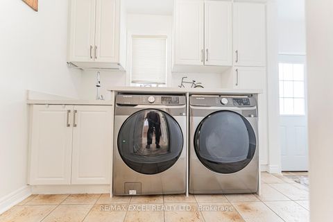 Photo 36 at 65 Falling River Drive, Devonsleigh, Richmond Hill