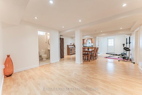 Photo 37 at 65 Falling River Drive, Devonsleigh, Richmond Hill