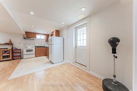 Photo 42 at 65 Falling River Drive, Devonsleigh, Richmond Hill