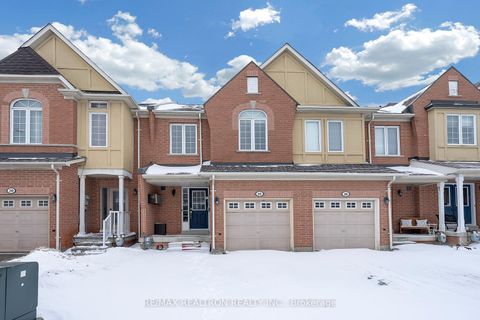 Photo 0 at 28 Daniel Reaman Crescent, Patterson, Vaughan