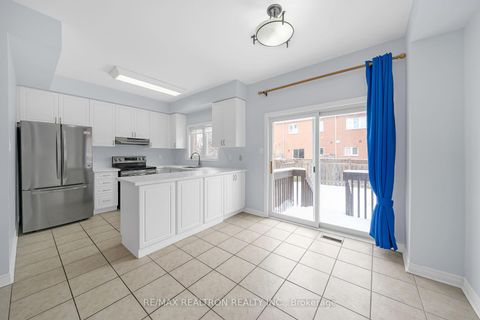 Photo 8 at 28 Daniel Reaman Crescent, Patterson, Vaughan