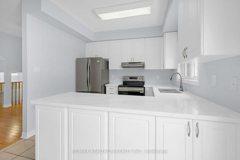 Photo 12 at 28 Daniel Reaman Crescent, Patterson, Vaughan