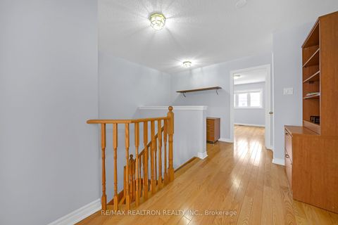 Photo 15 at 28 Daniel Reaman Crescent, Patterson, Vaughan