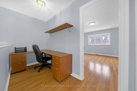 Photo 17 at 28 Daniel Reaman Crescent, Patterson, Vaughan