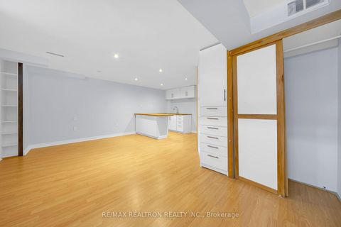 Photo 34 at 28 Daniel Reaman Crescent, Patterson, Vaughan