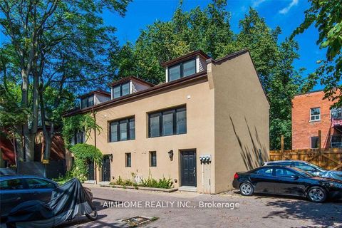 Photo 1 at Th#2 - 360 R Dundas Street E, Moss Park, Toronto