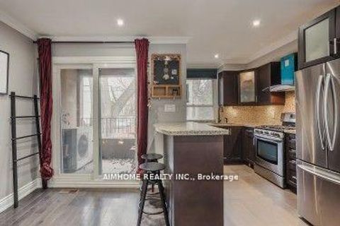 Photo 8 at Th#2 - 360 R Dundas Street E, Moss Park, Toronto