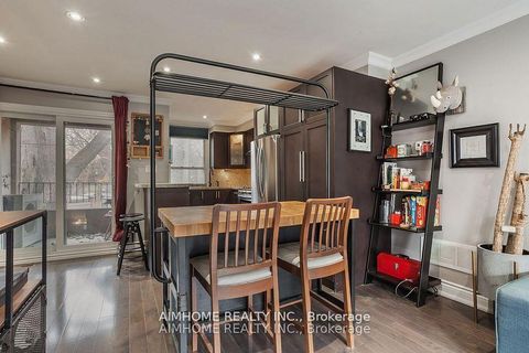 Photo 10 at Th#2 - 360 R Dundas Street E, Moss Park, Toronto