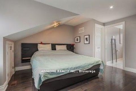Photo 11 at Th#2 - 360 R Dundas Street E, Moss Park, Toronto