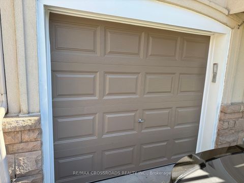 Photo 3 at 2 - 10 Post Oak Drive, Jefferson, Richmond Hill