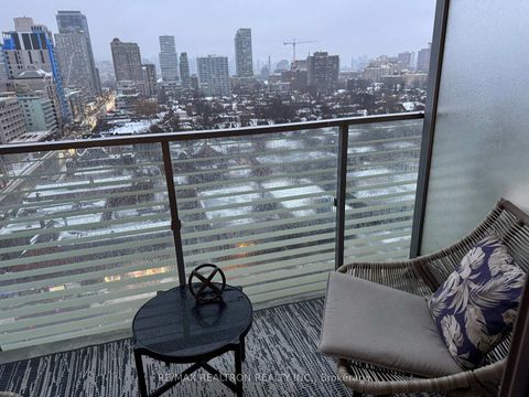 Photo 7 at 1502 - 170 Avenue Road, Annex, Toronto