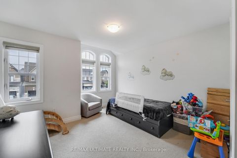 Photo 16 at 37 Zenith Avenue, Kleinburg, Vaughan