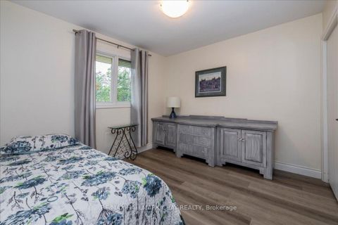 Photo 22 at 56 Marshall Street, Allandale Centre, Barrie