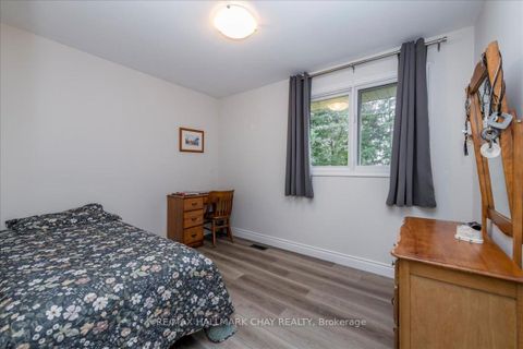 Photo 23 at 56 Marshall Street, Allandale Centre, Barrie