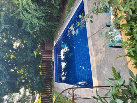 Photo 31 at 56 Marshall Street, Allandale Centre, Barrie