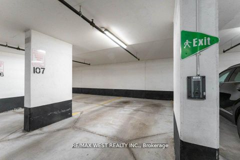 Photo 32 at 407 - 15 Rean Drive, Bayview Village, Toronto