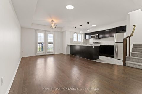 Photo 5 at 42 - 2441 Greenwich Drive N, WM Westmount, Oakville