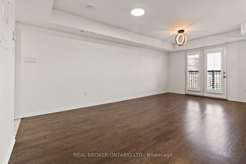 Photo 6 at 42 - 2441 Greenwich Drive N, WM Westmount, Oakville