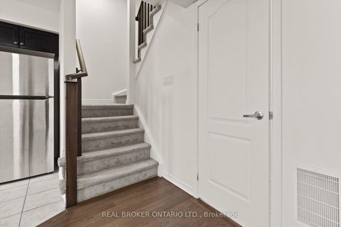 Photo 12 at 42 - 2441 Greenwich Drive N, WM Westmount, Oakville