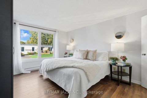 Photo 25 at 15 Bluffs Road, Bowmanville, Clarington