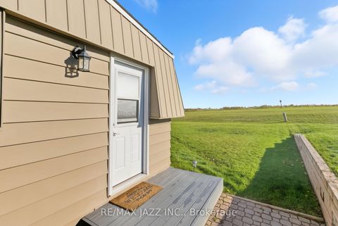 Photo 33 at 15 Bluffs Road, Bowmanville, Clarington