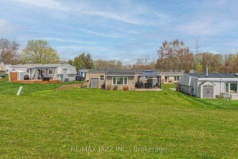 Photo 34 at 15 Bluffs Road, Bowmanville, Clarington