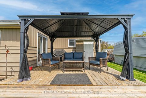 Photo 35 at 15 Bluffs Road, Bowmanville, Clarington